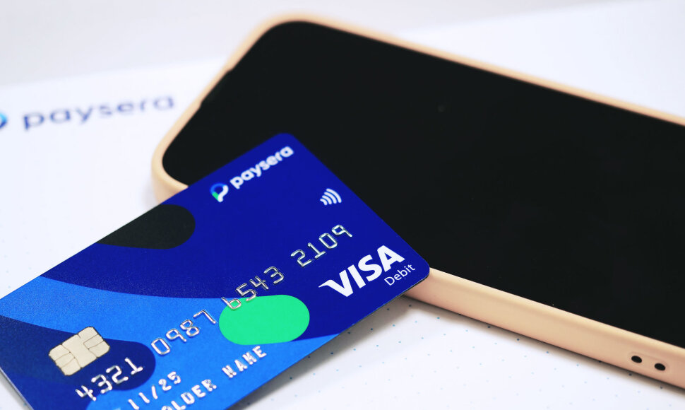 Paysera Visa kortelė ir telefonas